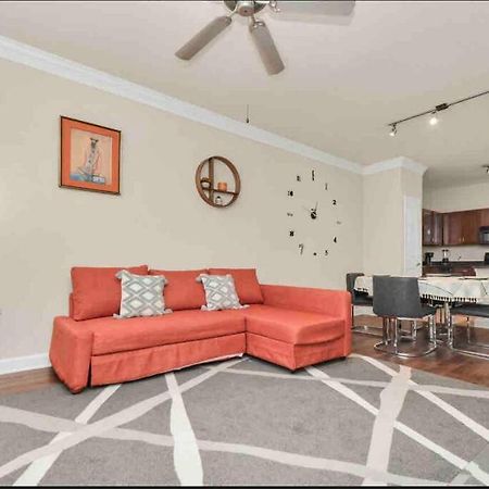 Luxury 1Bedroom/Pool View/ Galleria W/Study Desk Houston Esterno foto
