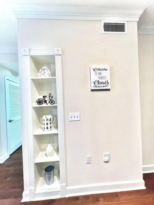 Luxury 1Bedroom/Pool View/ Galleria W/Study Desk Houston Esterno foto